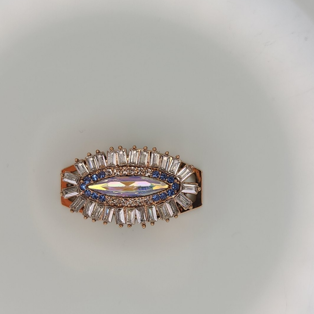 Keep collective Glitz and Glam